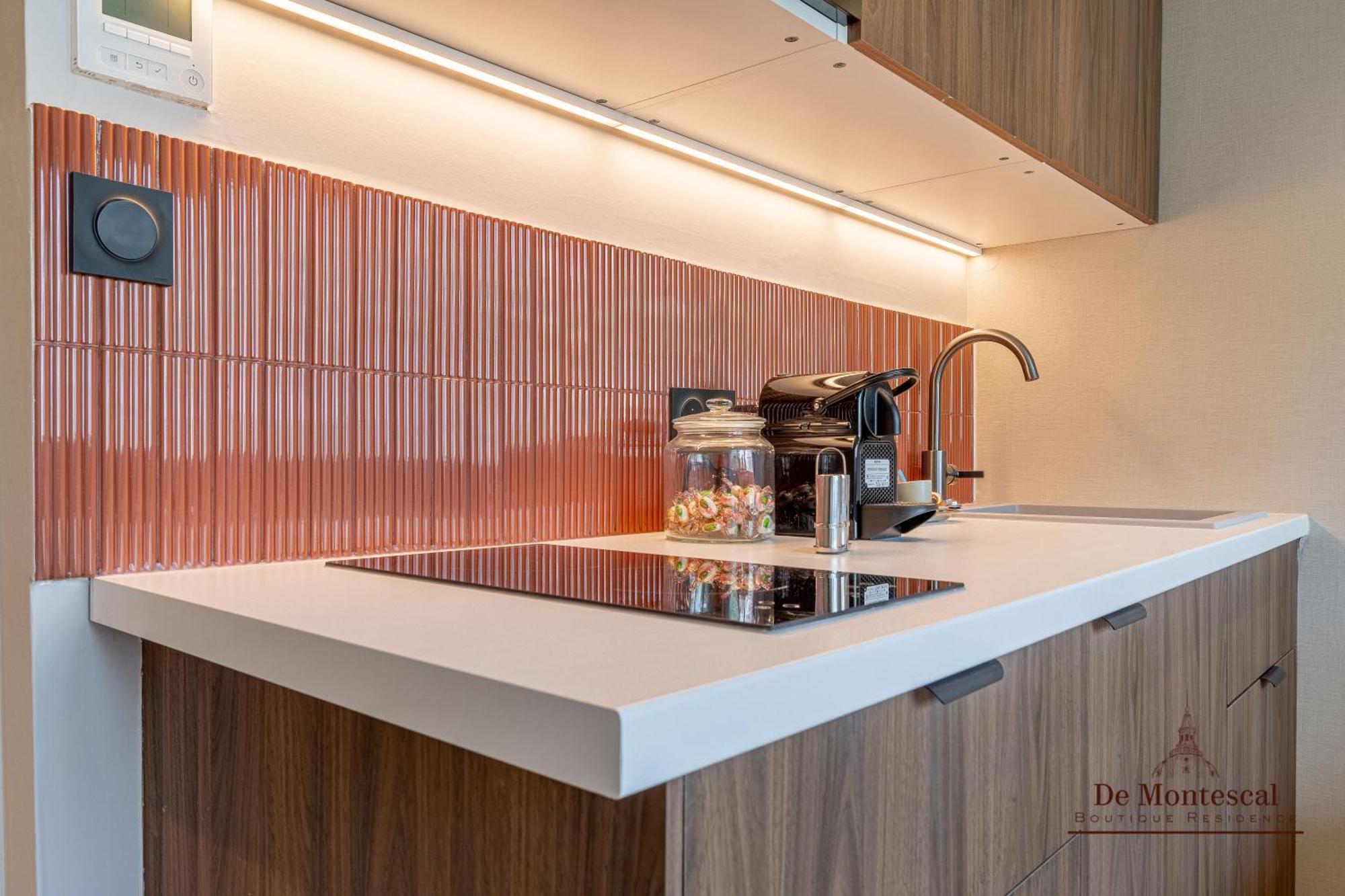 De Montescal- Montparnasse Central With Ac 11 To 14M2 Studio In A Prime Location Paris Eksteriør bilde