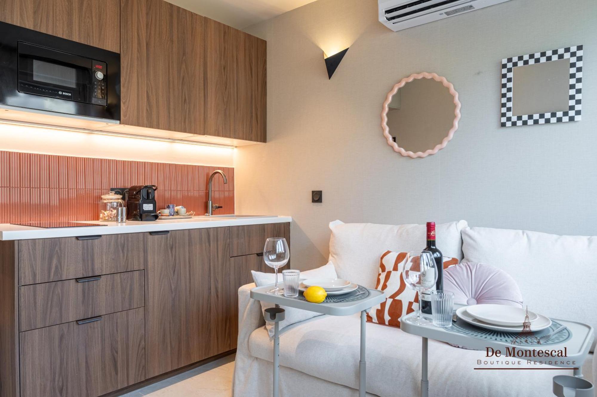 De Montescal- Montparnasse Central With Ac 11 To 14M2 Studio In A Prime Location Paris Eksteriør bilde