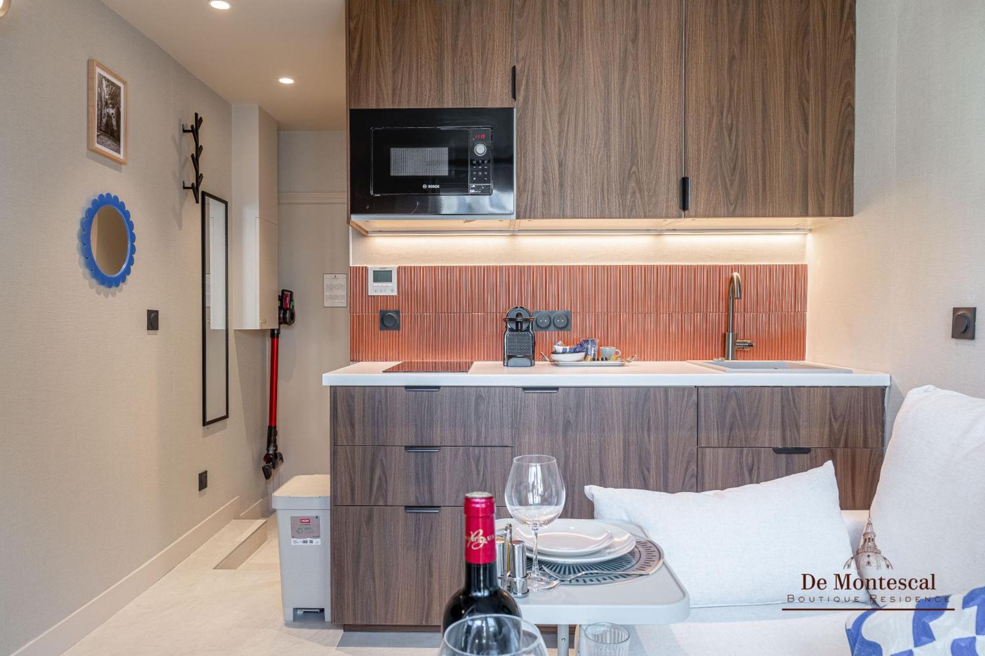 De Montescal- Montparnasse Central With Ac 11 To 14M2 Studio In A Prime Location Paris Eksteriør bilde