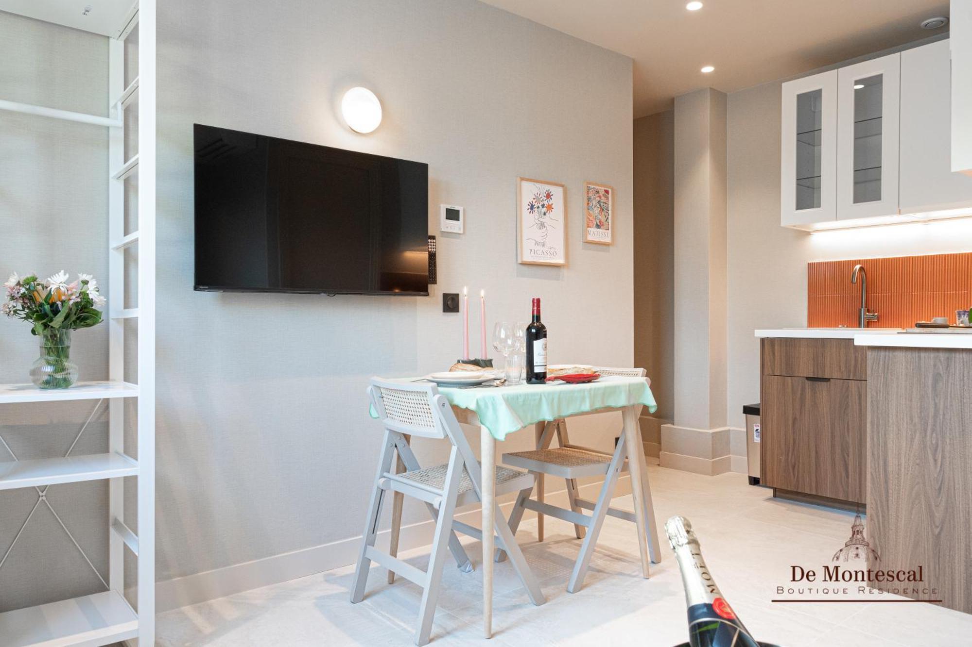 De Montescal- Montparnasse Central With Ac 11 To 14M2 Studio In A Prime Location Paris Eksteriør bilde